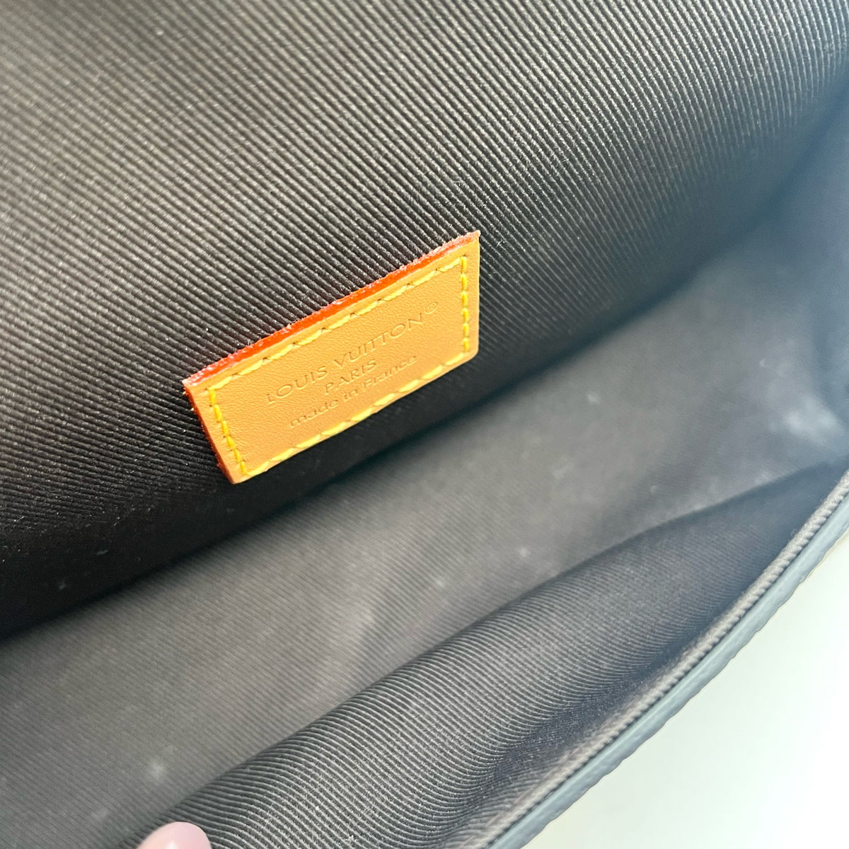 Louis Vuitton Crossbody