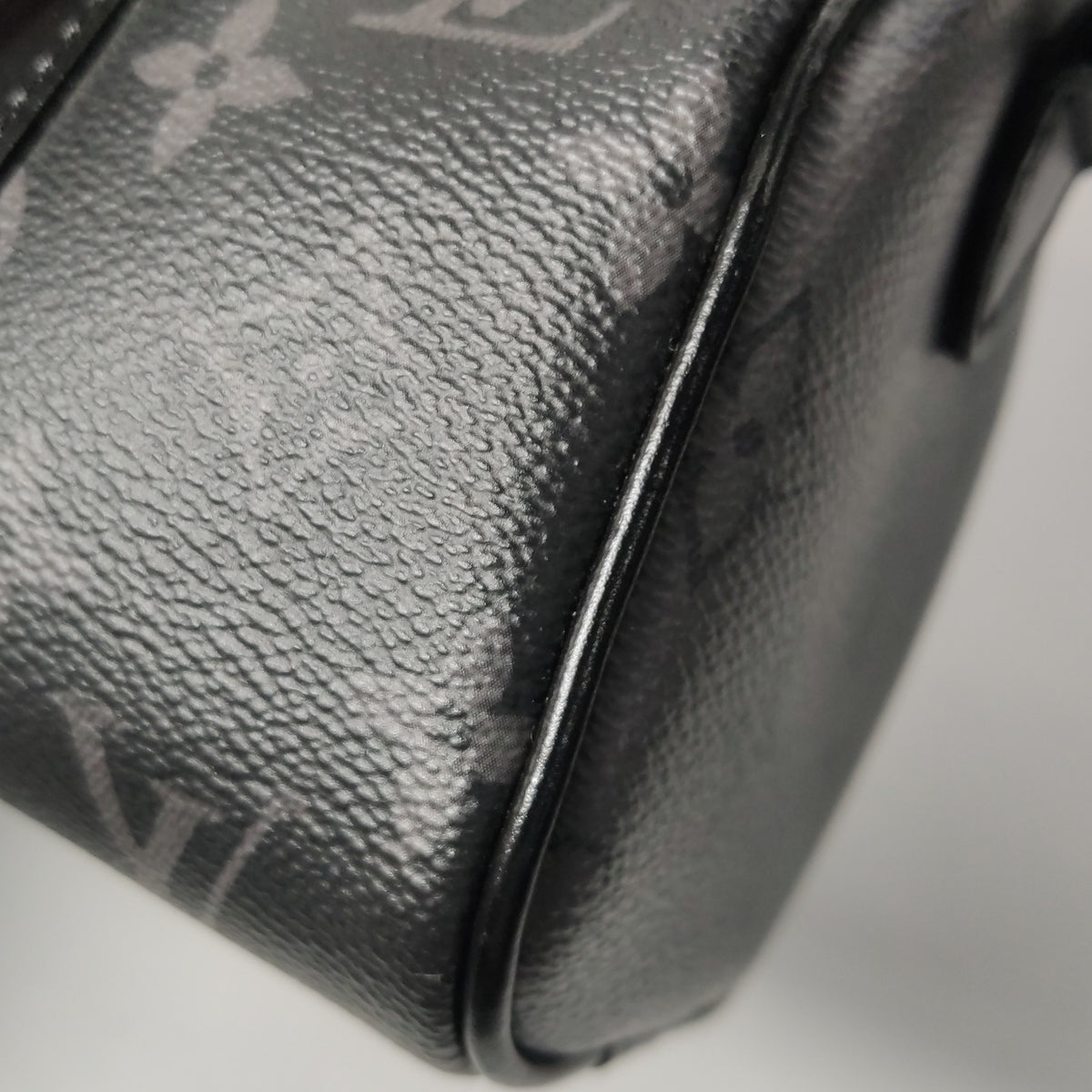 Louis Vuitton Black Crossbody 21*12*9 M45947