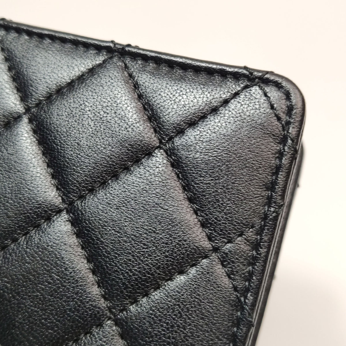 Chanel Black Crossbody Length: 15.5 cm, Height: 15.5 cm, Thickness: 6 cm AS0584_B02156_94305