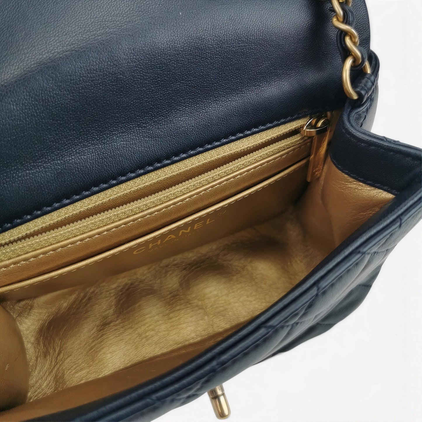 Classic Flap with Pearl Crush Ball Chain Mini