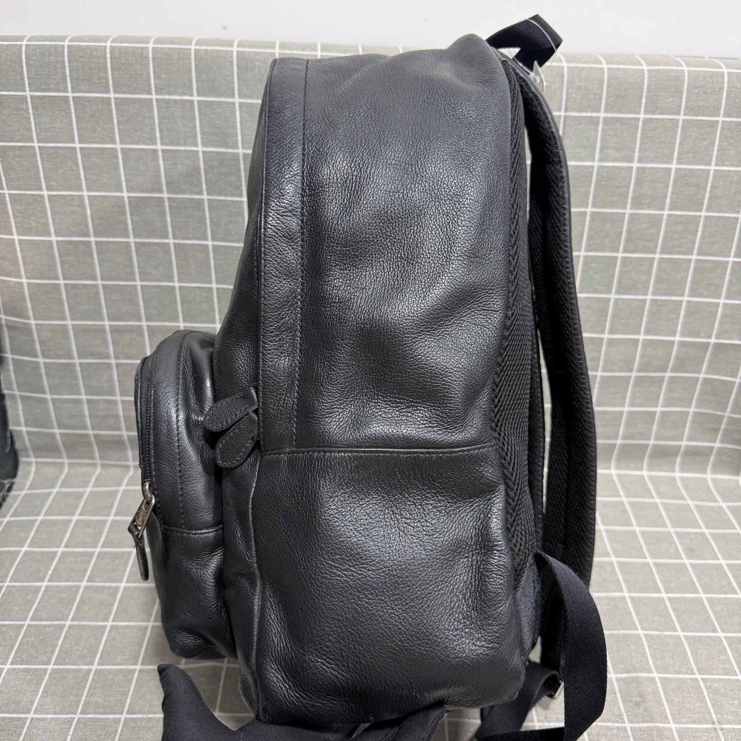 Coach Length 35 x Width 15 x Height 44 cm F49324-QBN3E