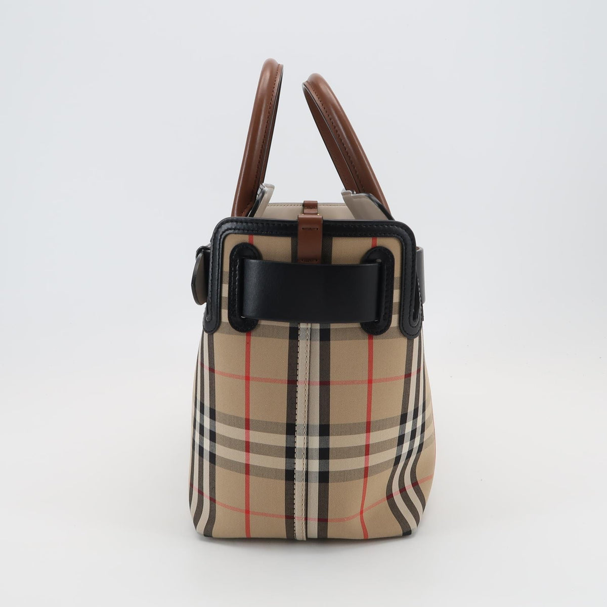 Burberry Canvas Crossbody Length: 26.5 cm, Height: 25 cm, Thickness: 14.5 cm 80159051