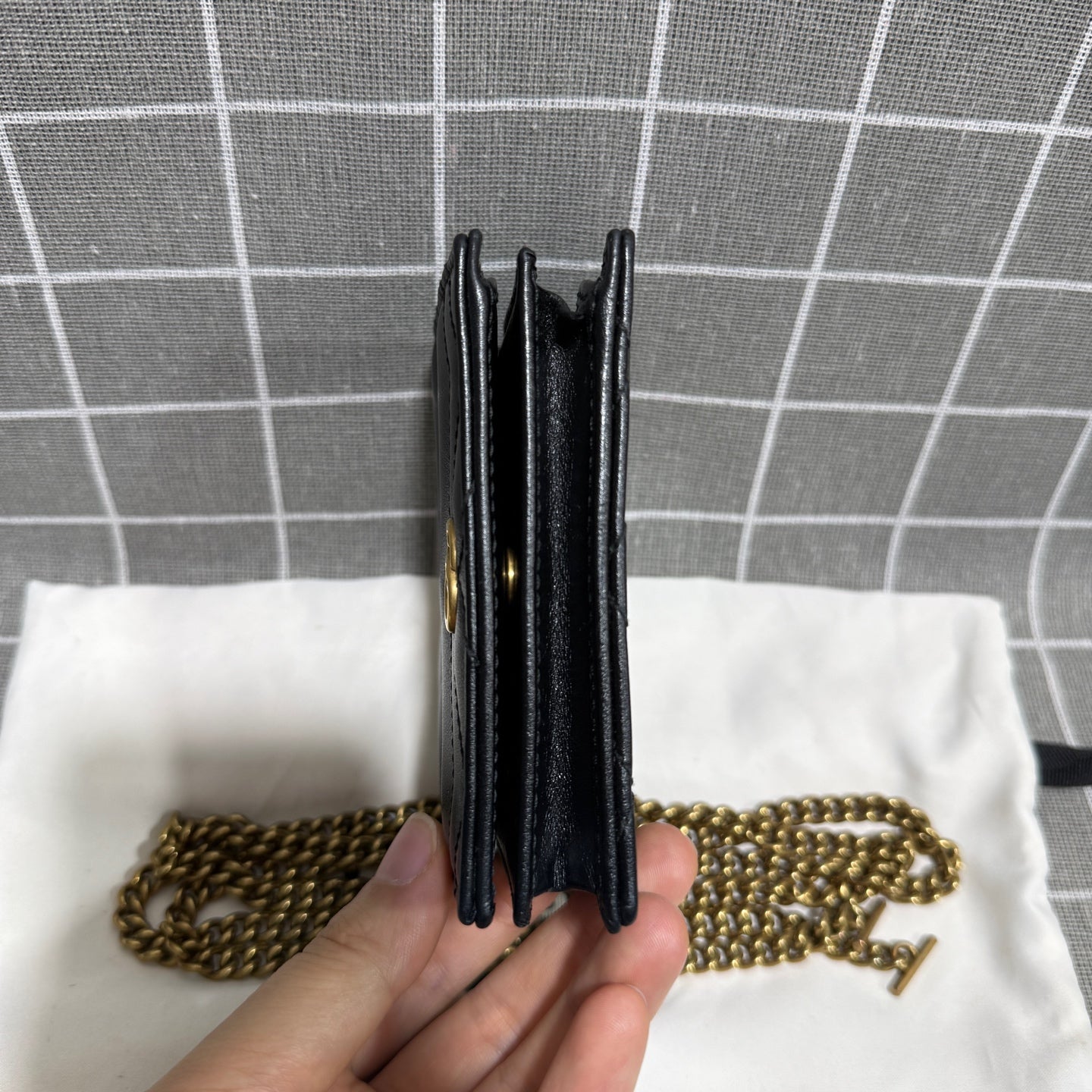 Gucci 466492-DRW1T-1000