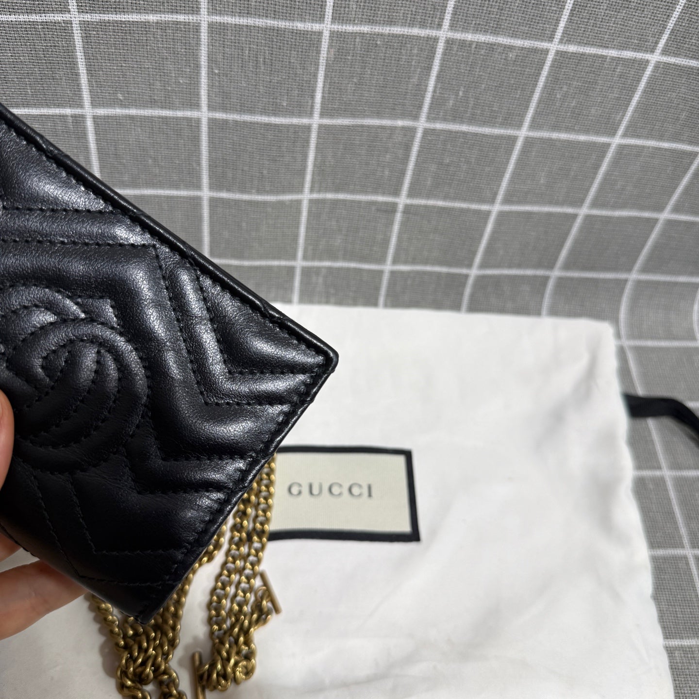 Gucci 466492-DRW1T-1000