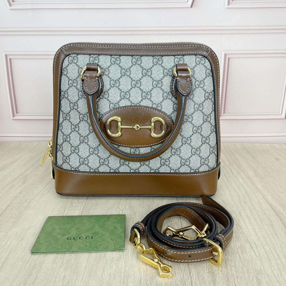 Gucci Gucci Horsebit 1955 Collection 25 cm (width) x 24 cm (height) x 9 cm (depth) 621220 92TCG 8563