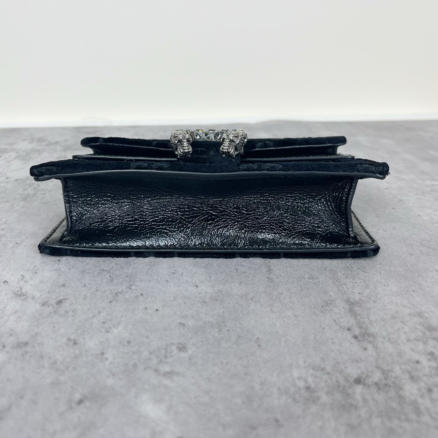 Gucci Velvet Black 476432-9TIBN-8176