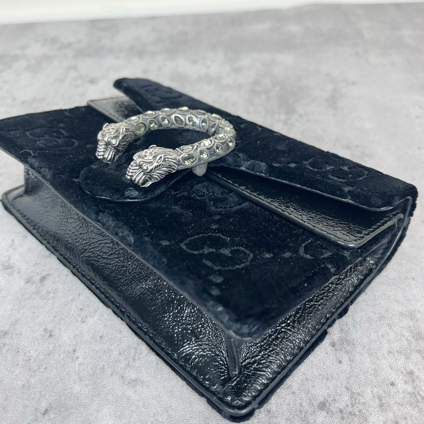 Gucci Velvet Black 476432-9TIBN-8176