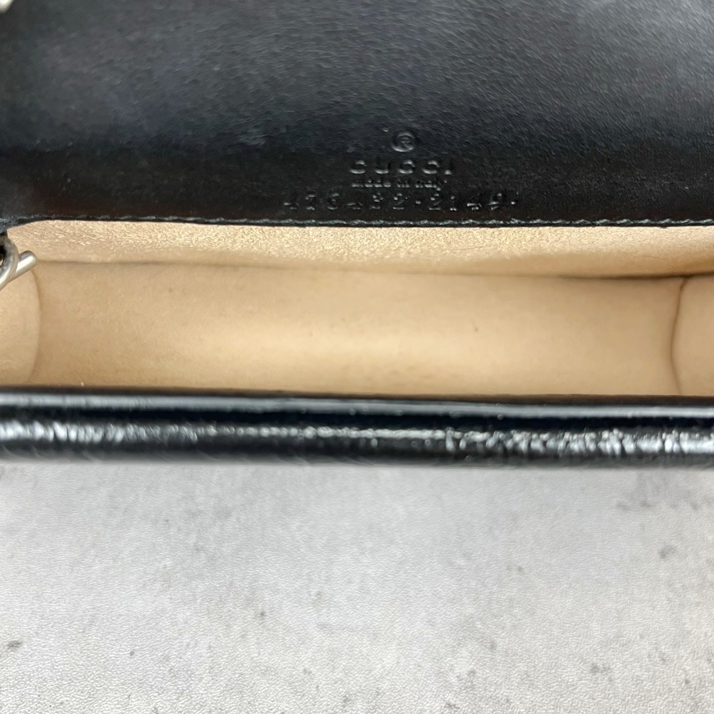 Gucci Velvet Black 476432-9TIBN-8176