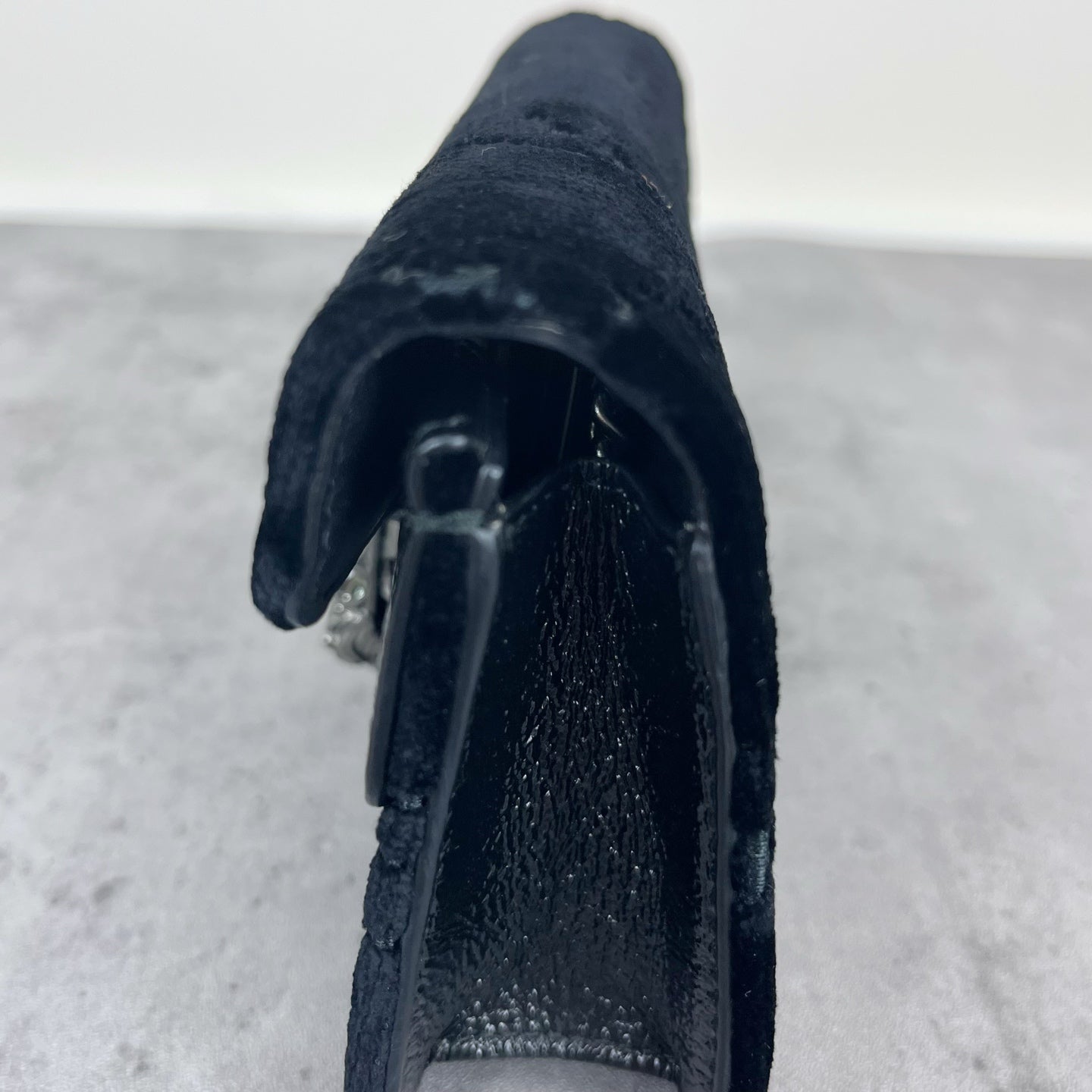 Gucci Velvet Black 476432-9TIBN-8176