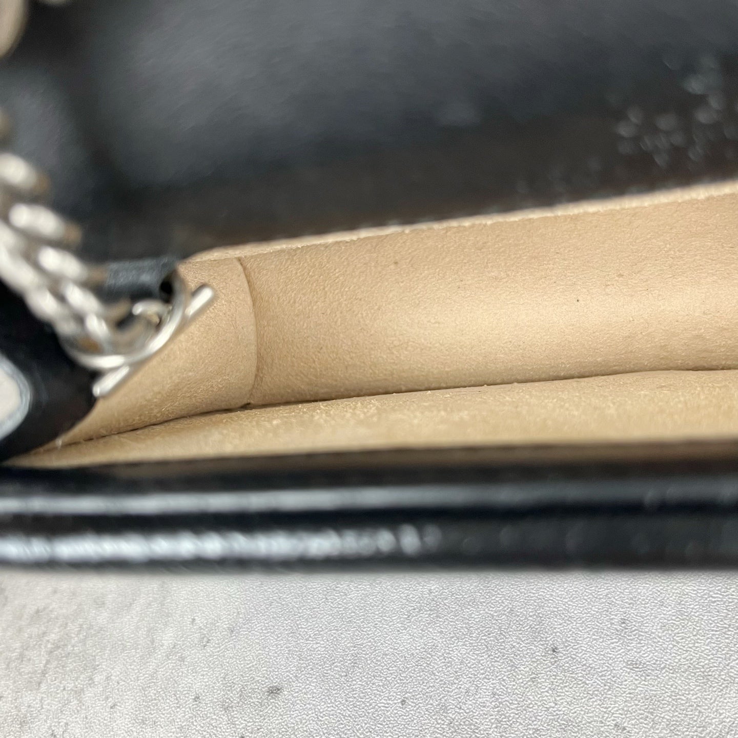 Gucci Velvet Black 476432-9TIBN-8176
