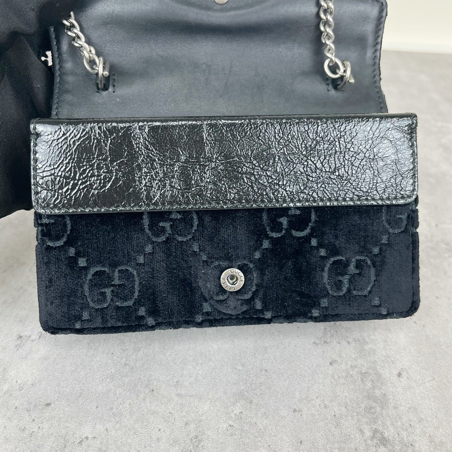 Gucci Velvet Black 476432-9TIBN-8176