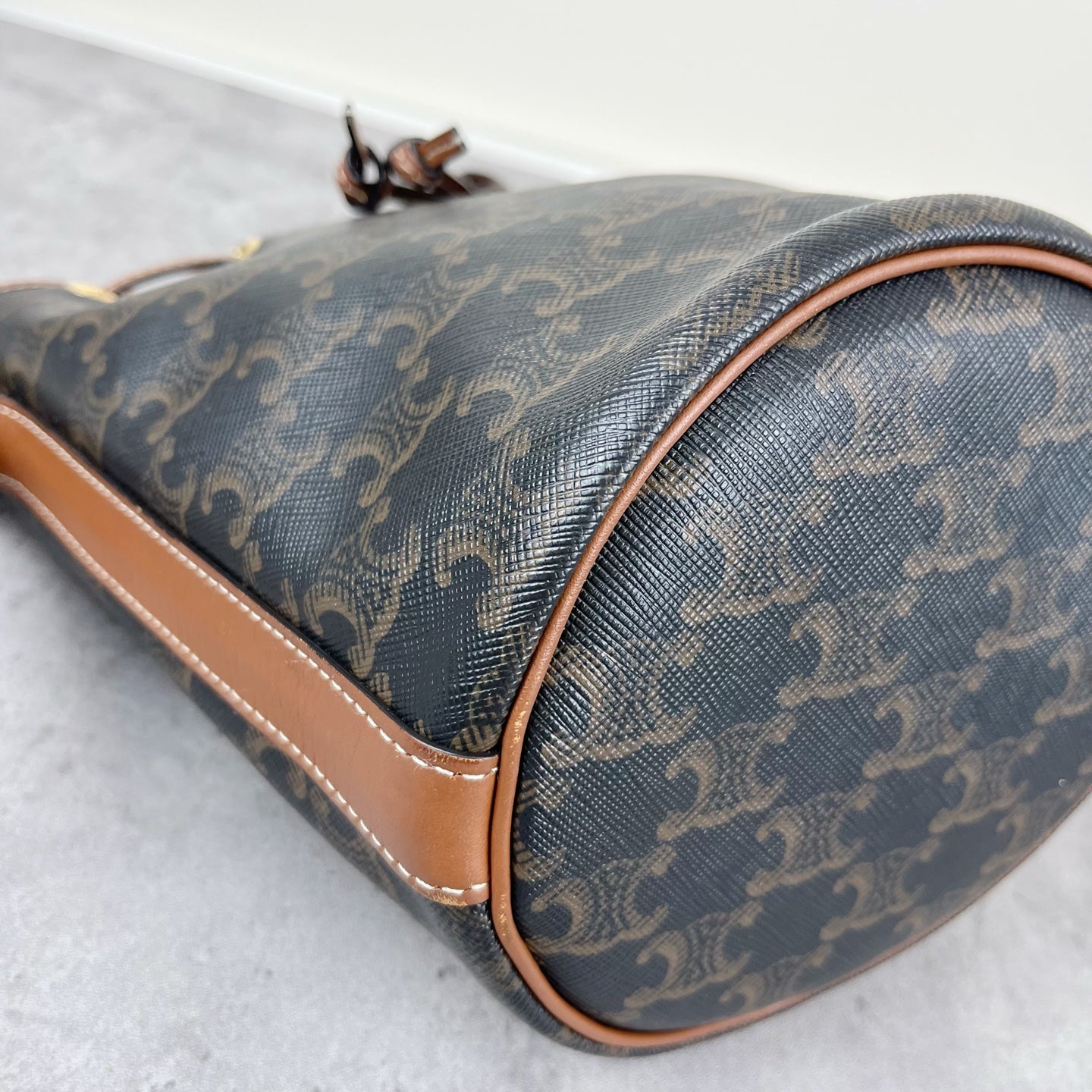 Celine 191142BZJ.01BC
