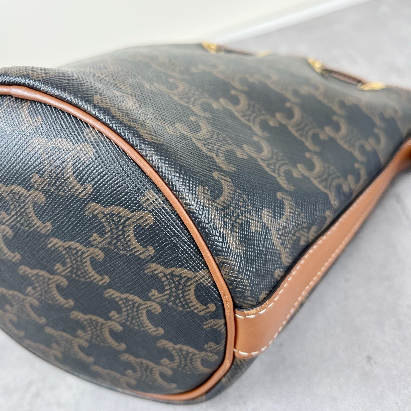 Celine 191142BZJ.01BC