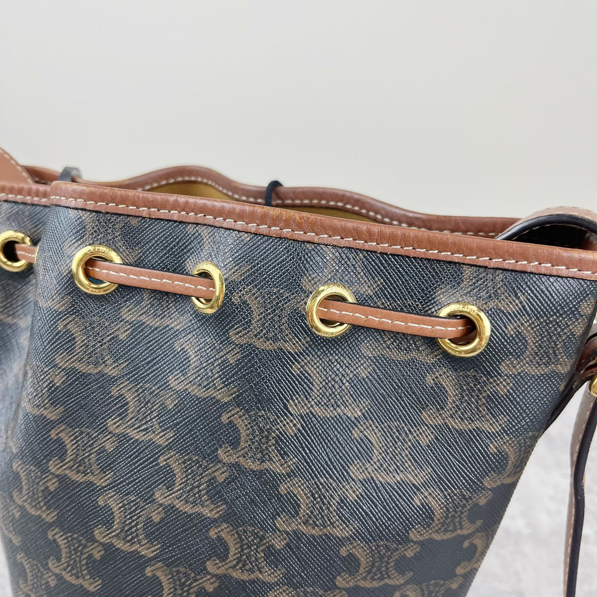 Celine 191142BZJ.01BC