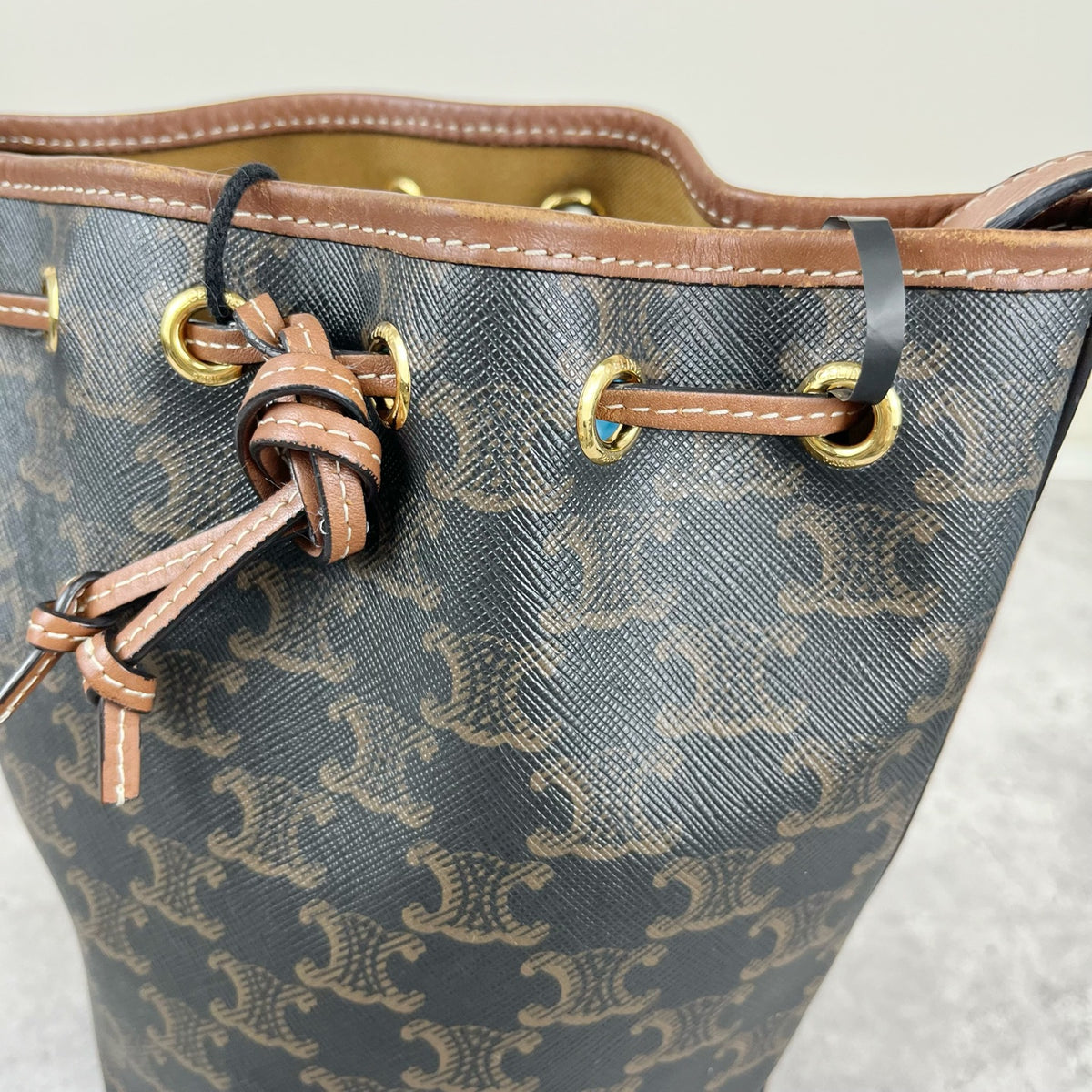 Celine 191142BZJ.01BC