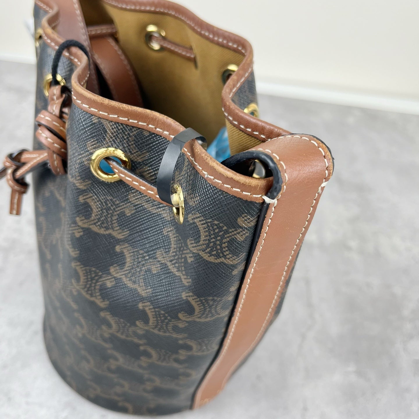 Celine 191142BZJ.01BC