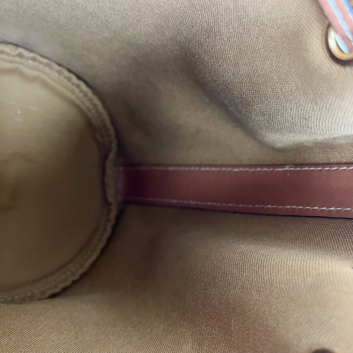 Celine 191142BZJ.01BC