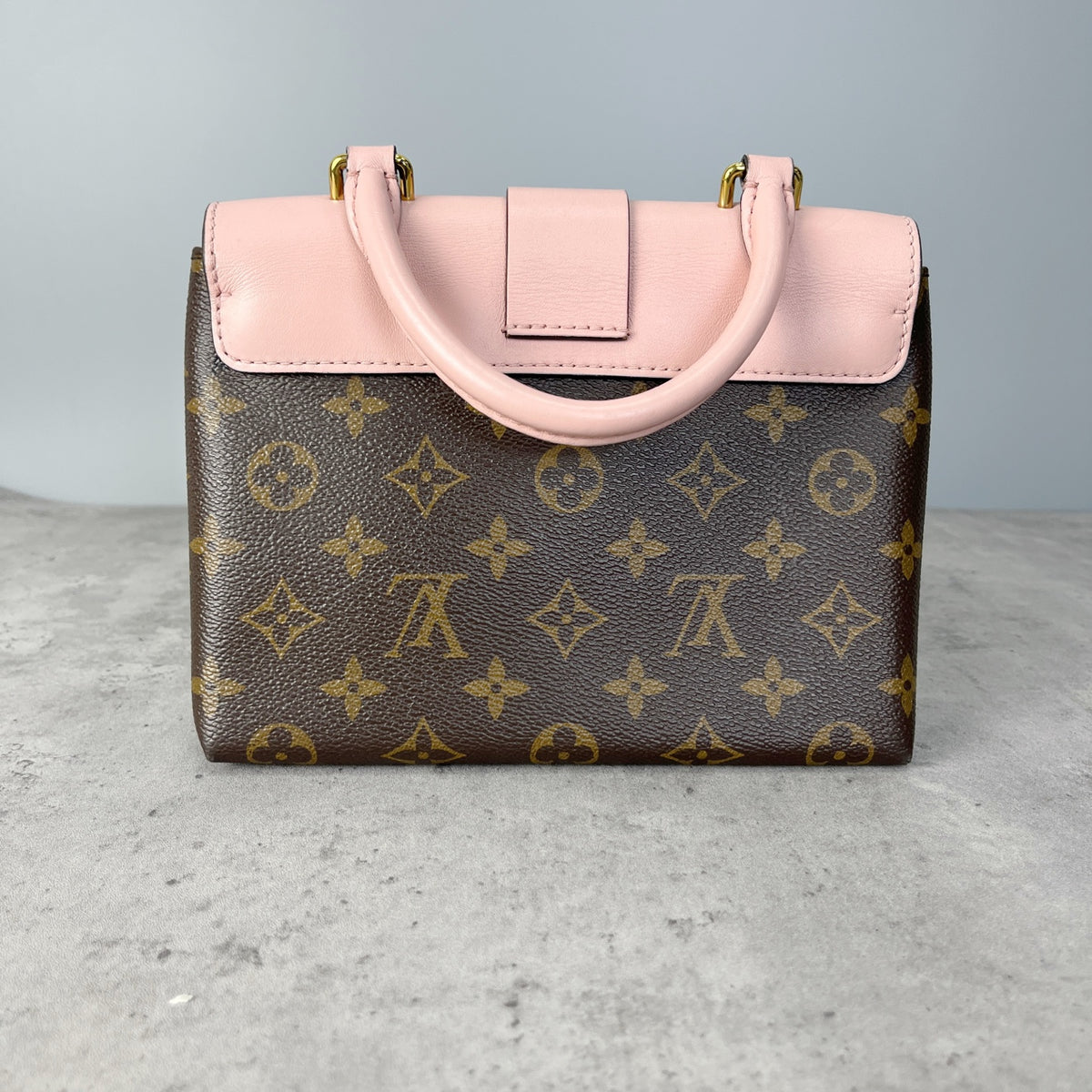 Louis Vuitton Pink 21x17x7.5 M44080