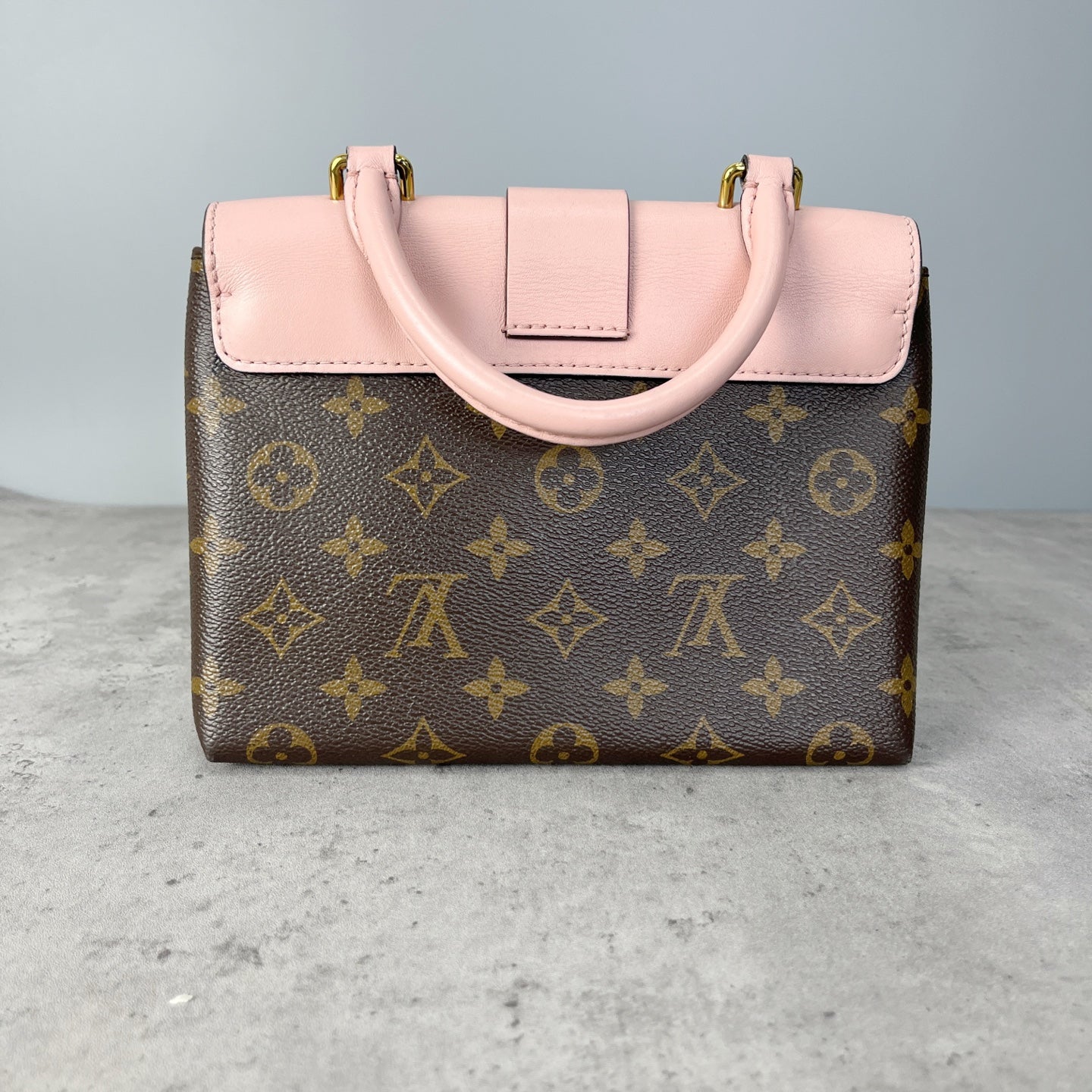 Louis Vuitton Pink 21x17x7.5 M44080