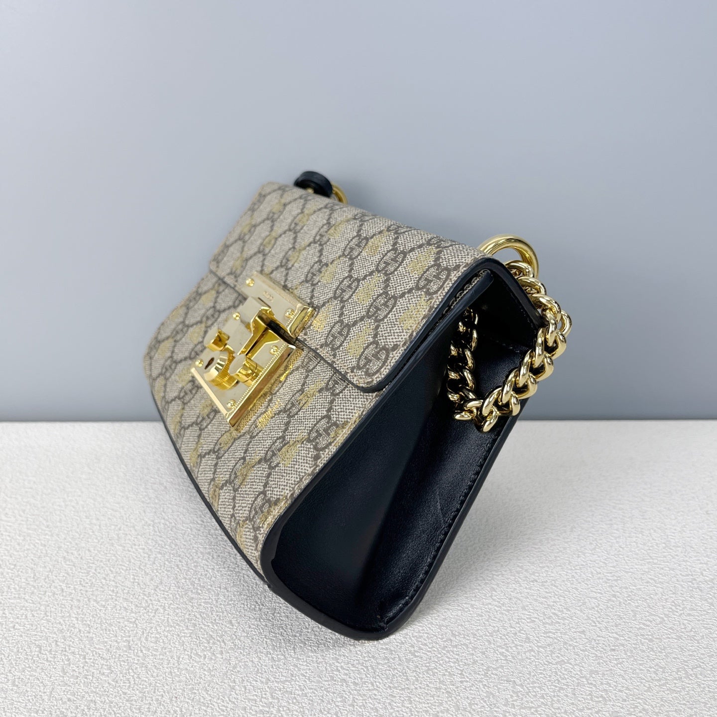 Gucci 4094879F26G8319