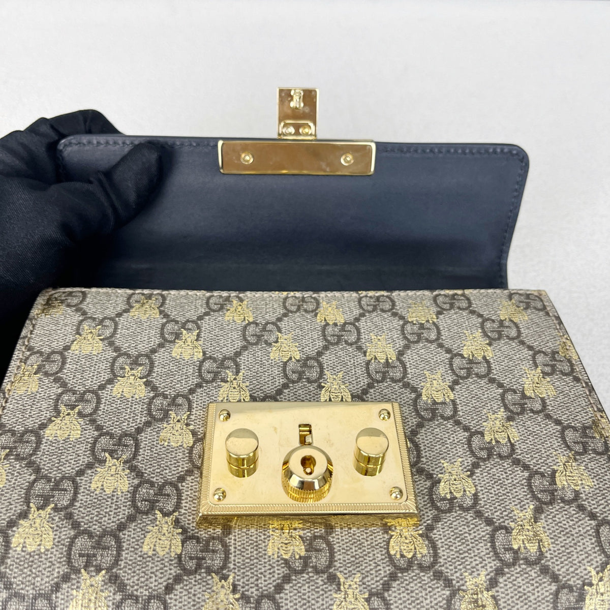Gucci 4094879F26G8319