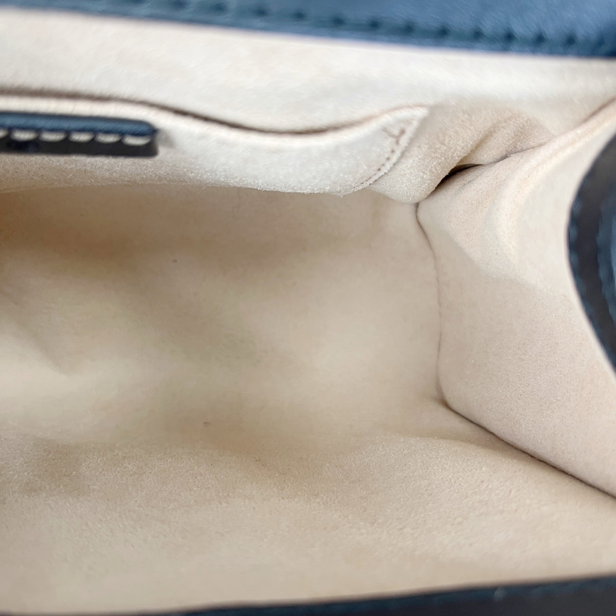 Gucci 4094879F26G8319