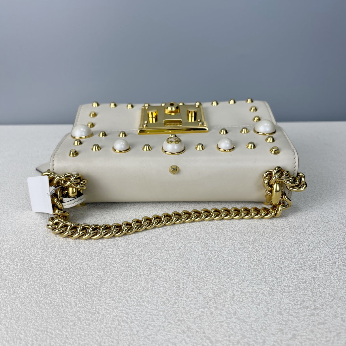 Gucci White 432182DLXDG1088