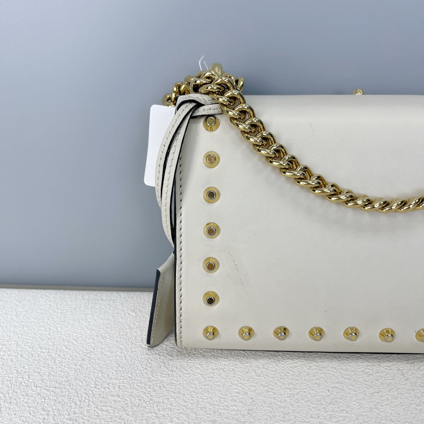 Gucci White 432182DLXDG1088
