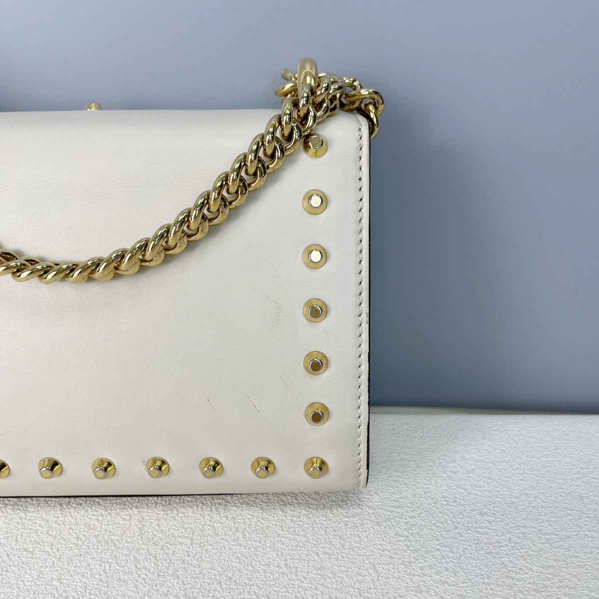 Gucci White 432182DLXDG1088
