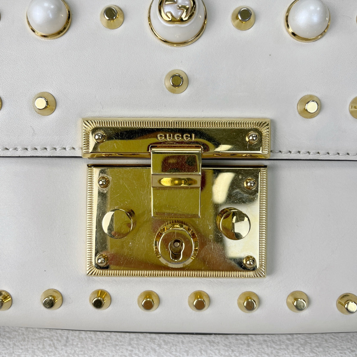 Gucci White 432182DLXDG1088