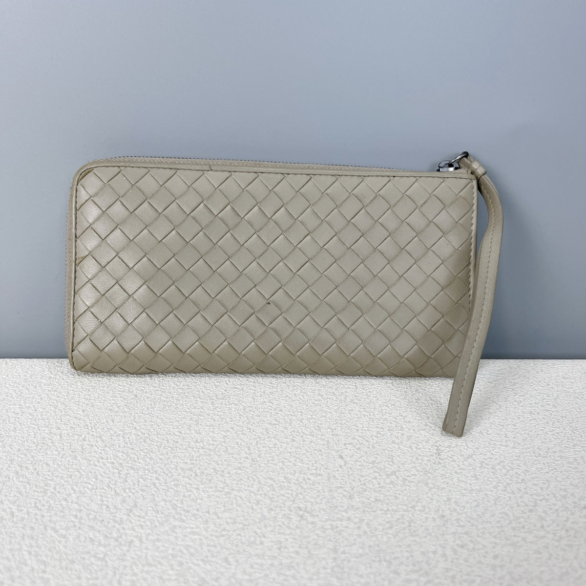 Bottega Veneta Gray 522250-V001O-2304