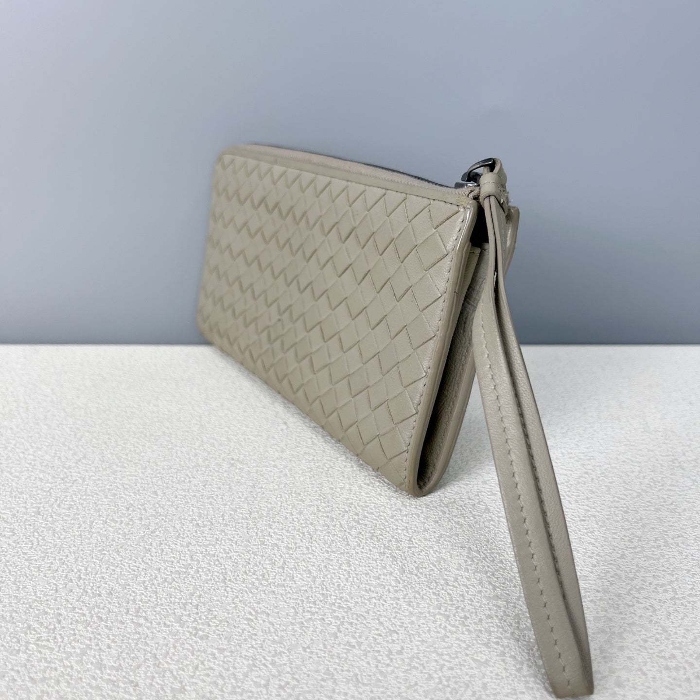 Bottega Veneta Gray 522250-V001O-2304