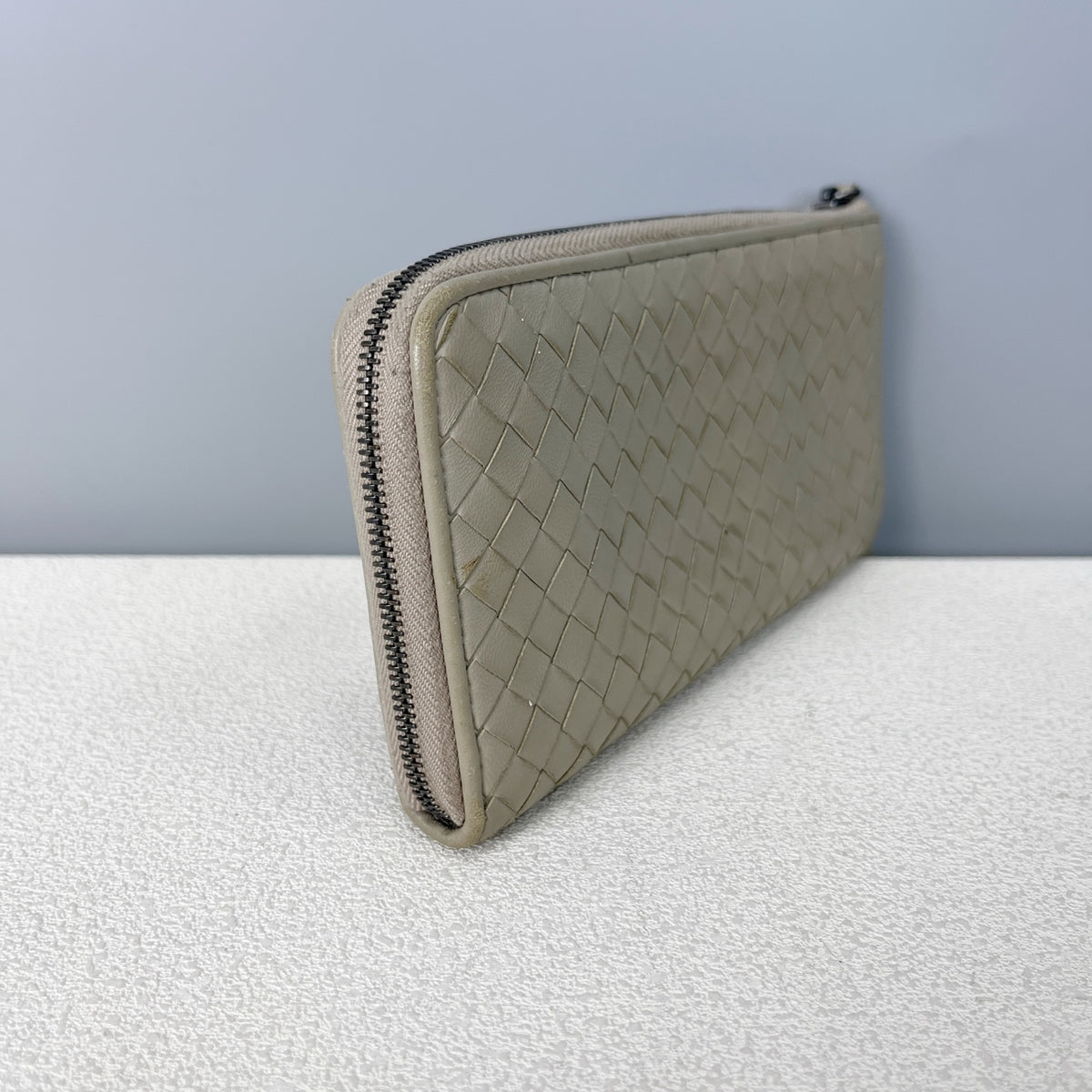Bottega Veneta Gray 522250-V001O-2304