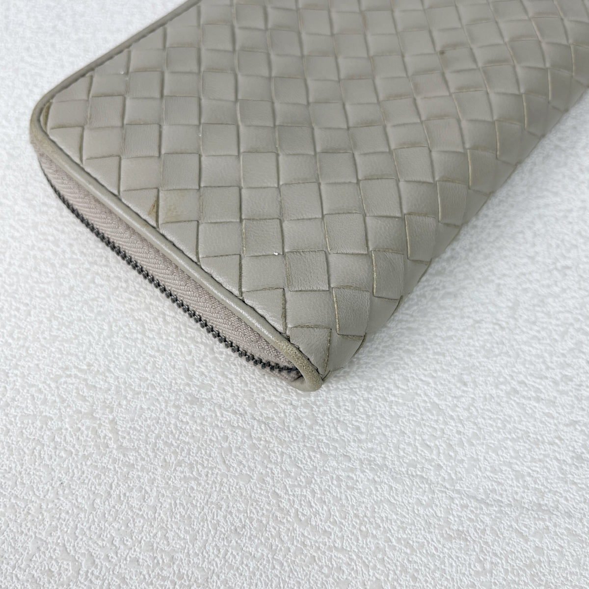 Bottega Veneta Gray 522250-V001O-2304