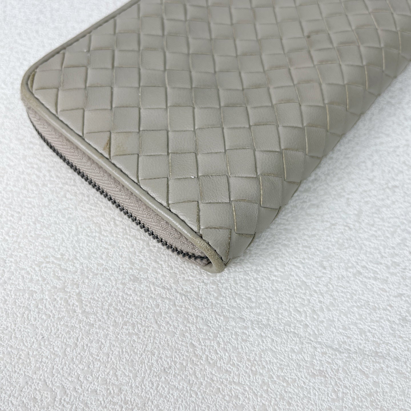Bottega Veneta Gray 522250-V001O-2304
