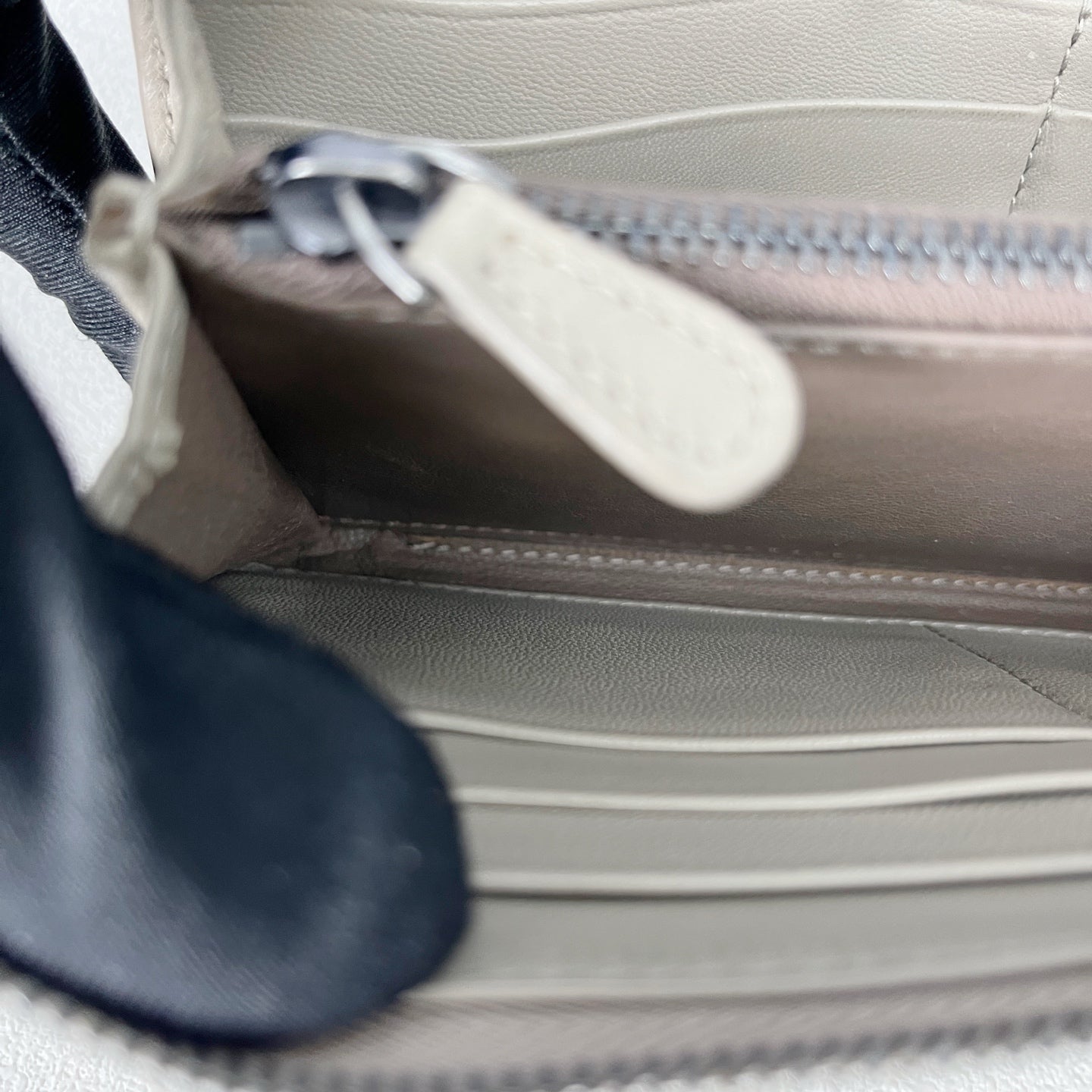 Bottega Veneta Gray 522250-V001O-2304