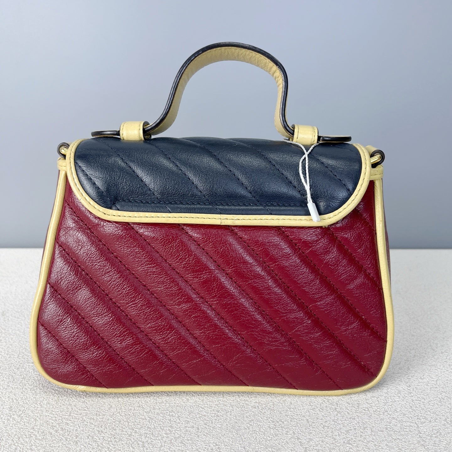 Gucci Messenger Bag 5835711X5CG6775