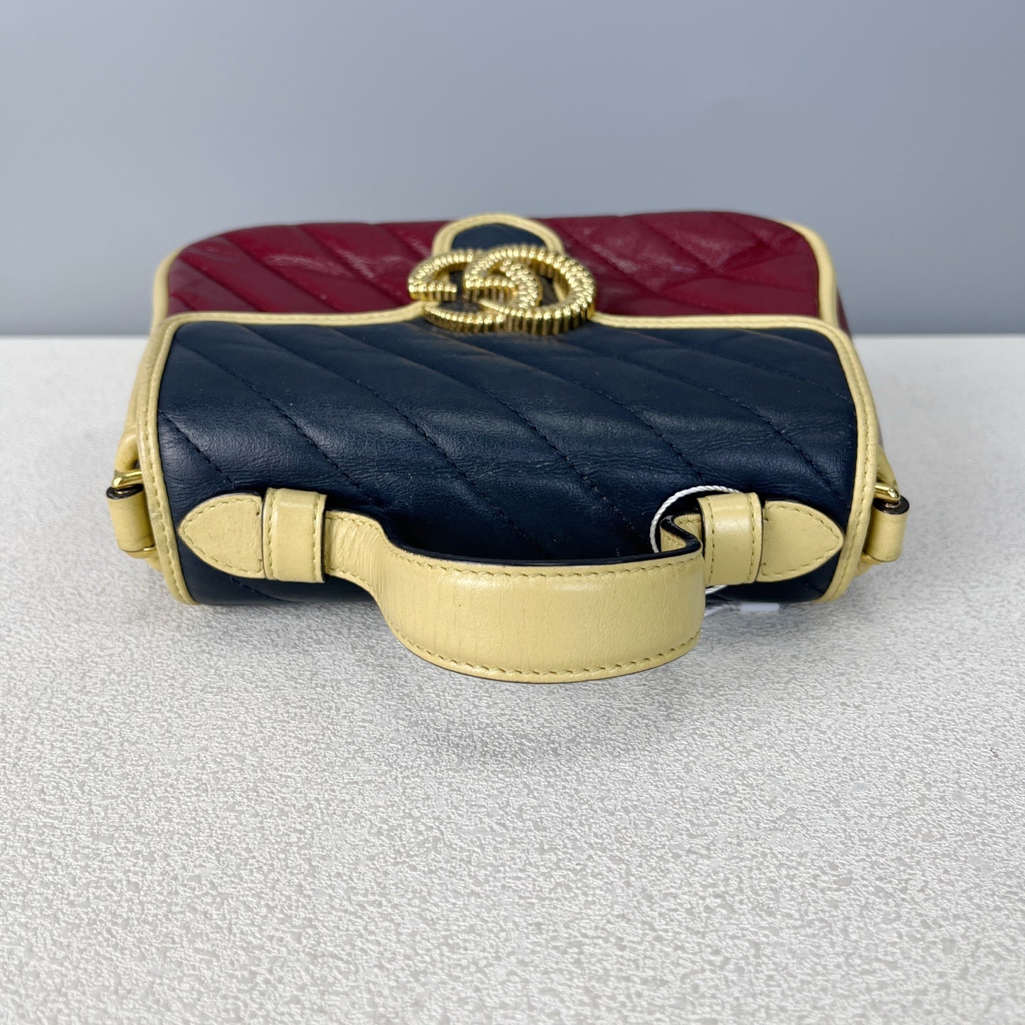 Gucci Messenger Bag 5835711X5CG6775