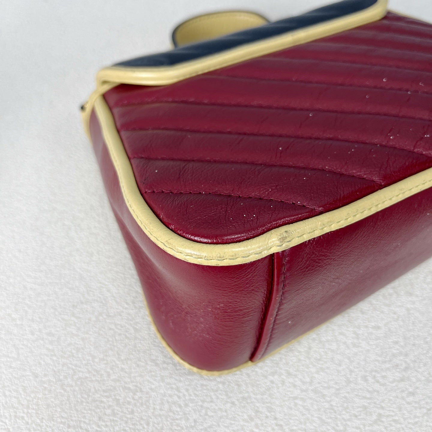 Gucci Messenger Bag 5835711X5CG6775
