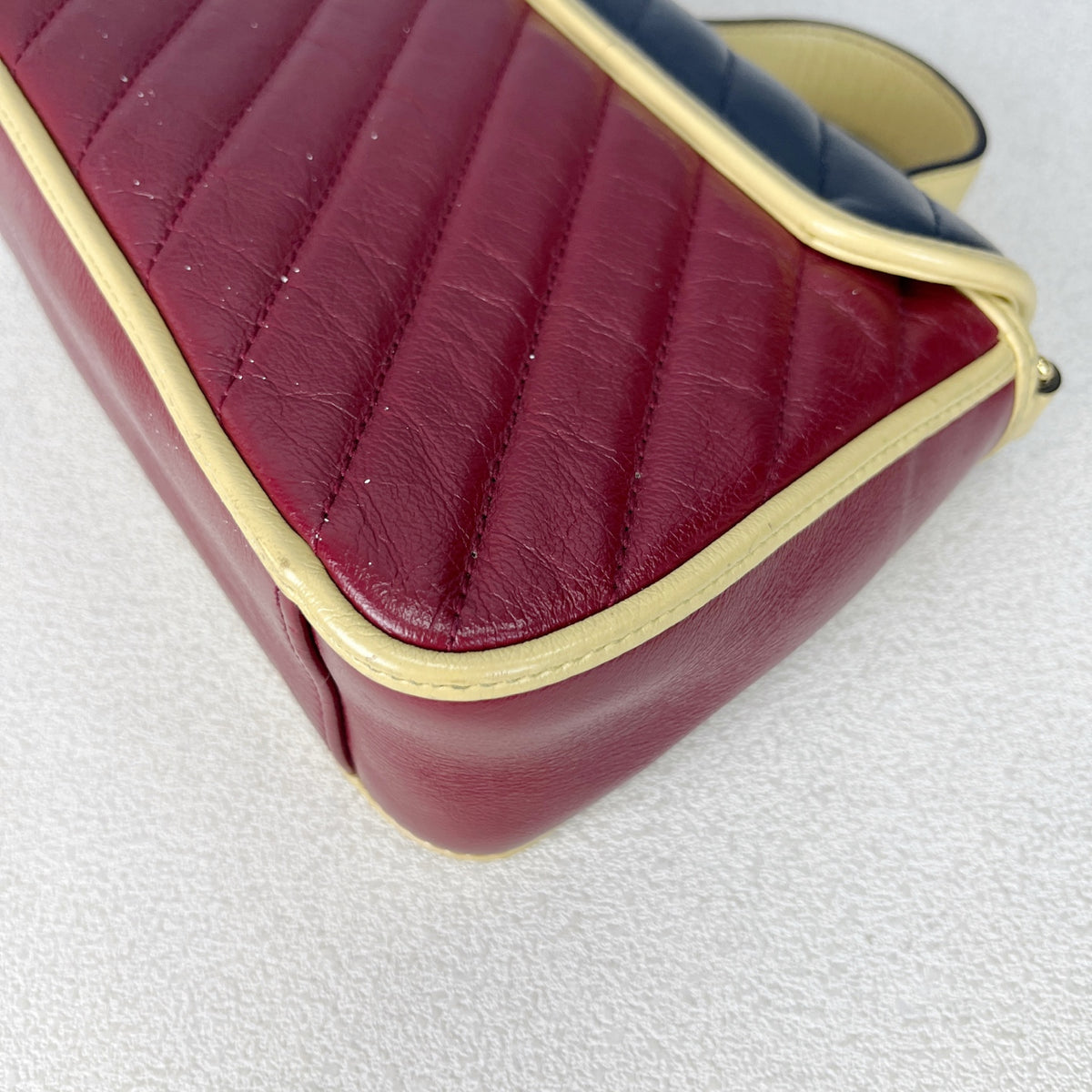 Gucci Messenger Bag 5835711X5CG6775