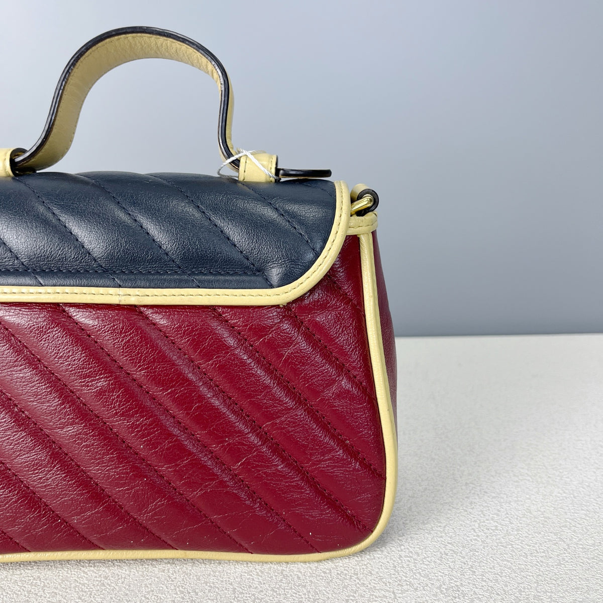 Gucci Messenger Bag 5835711X5CG6775