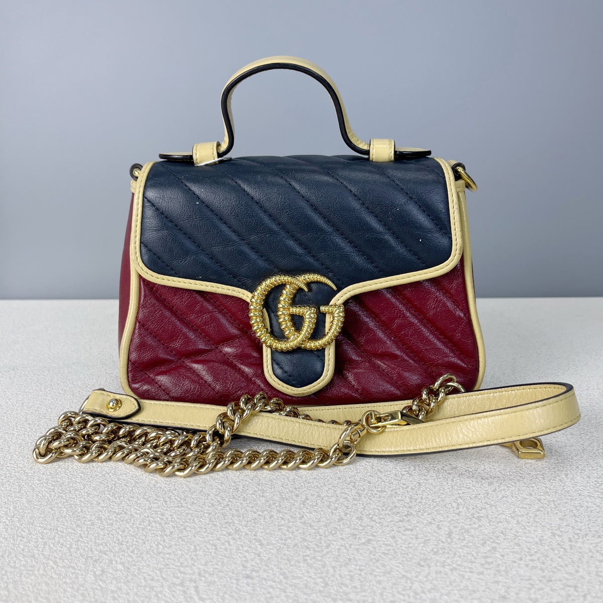 Gucci Messenger Bag 5835711X5CG6775