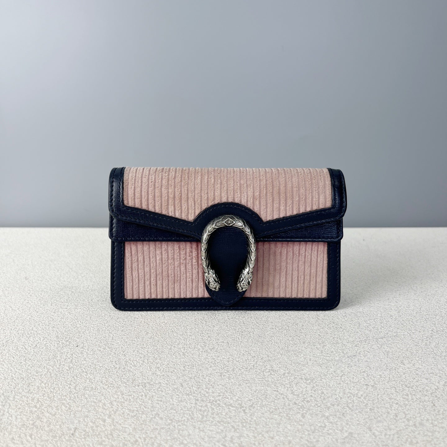 Gucci Pink Crossbody 4002492S8AN6781