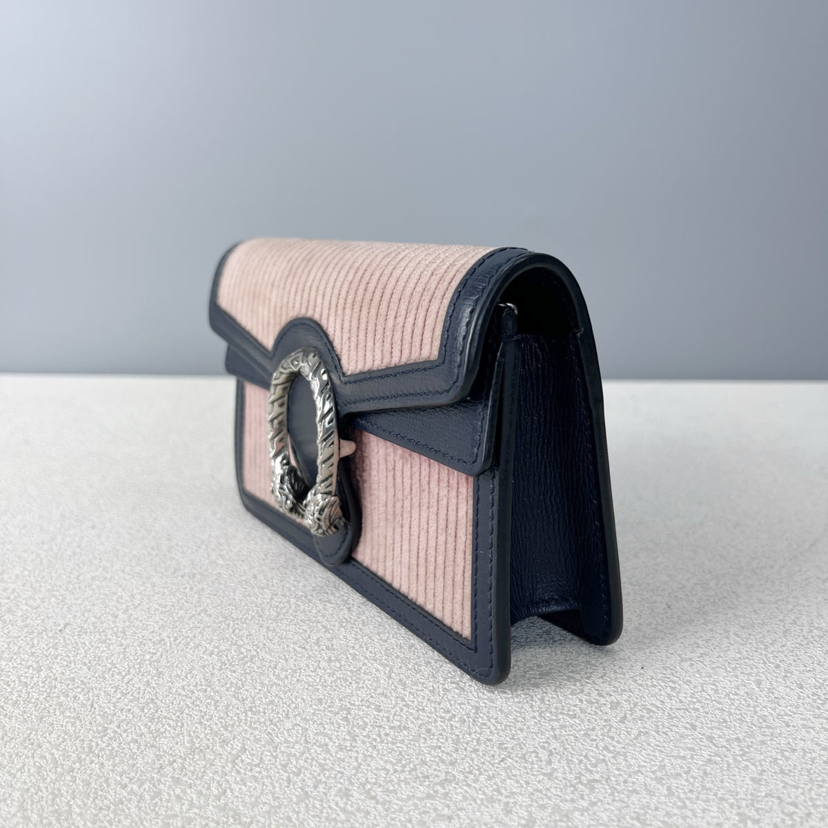 Gucci Pink Crossbody 4002492S8AN6781