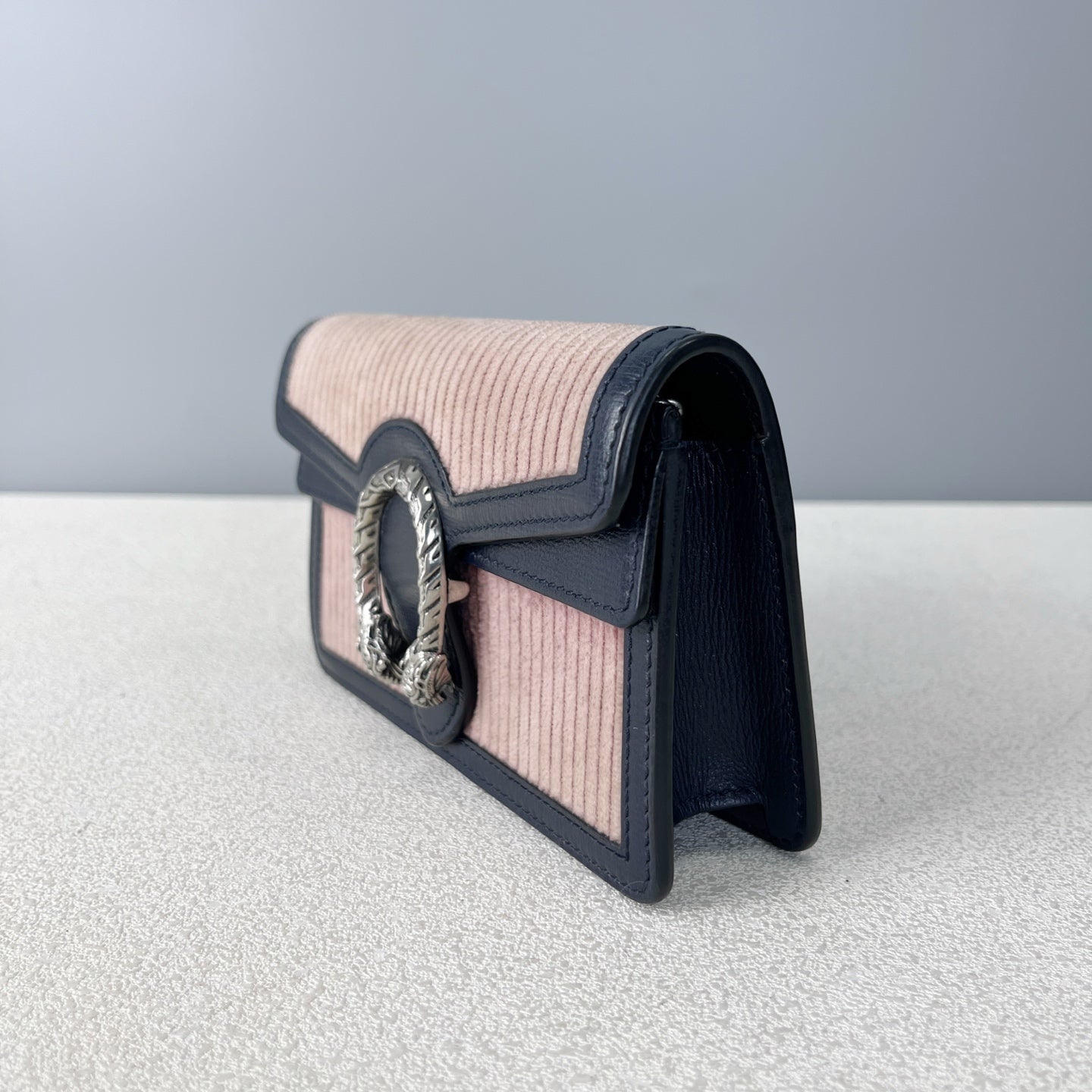 Gucci Pink Crossbody 4002492S8AN6781