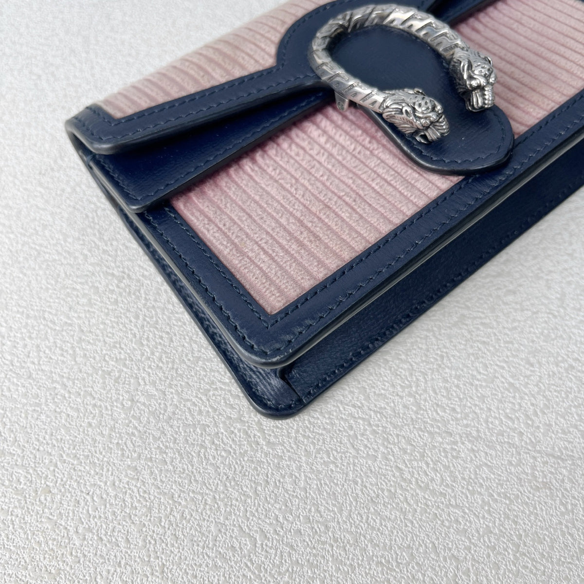 Gucci Pink Crossbody 4002492S8AN6781