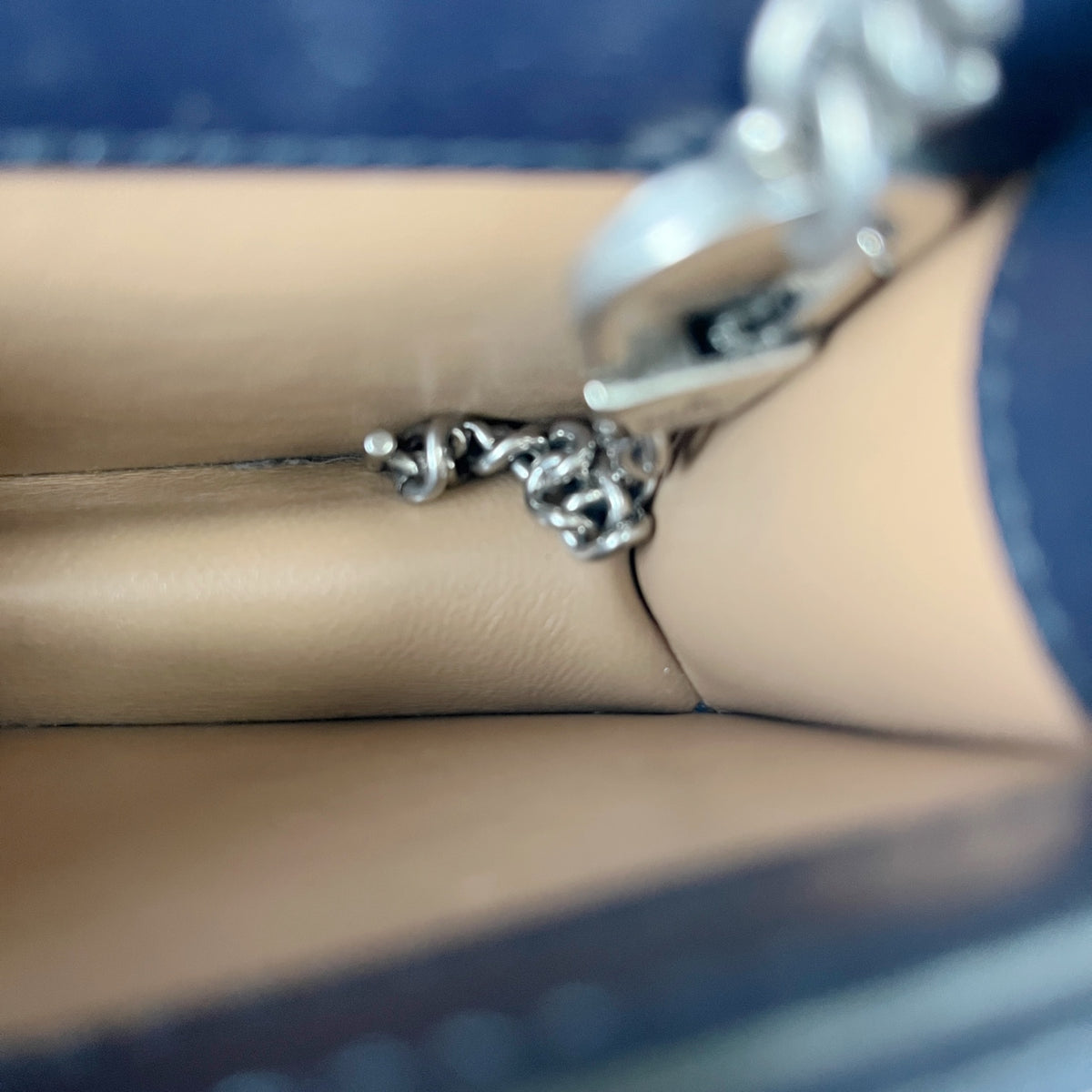 Gucci Pink Crossbody 4002492S8AN6781