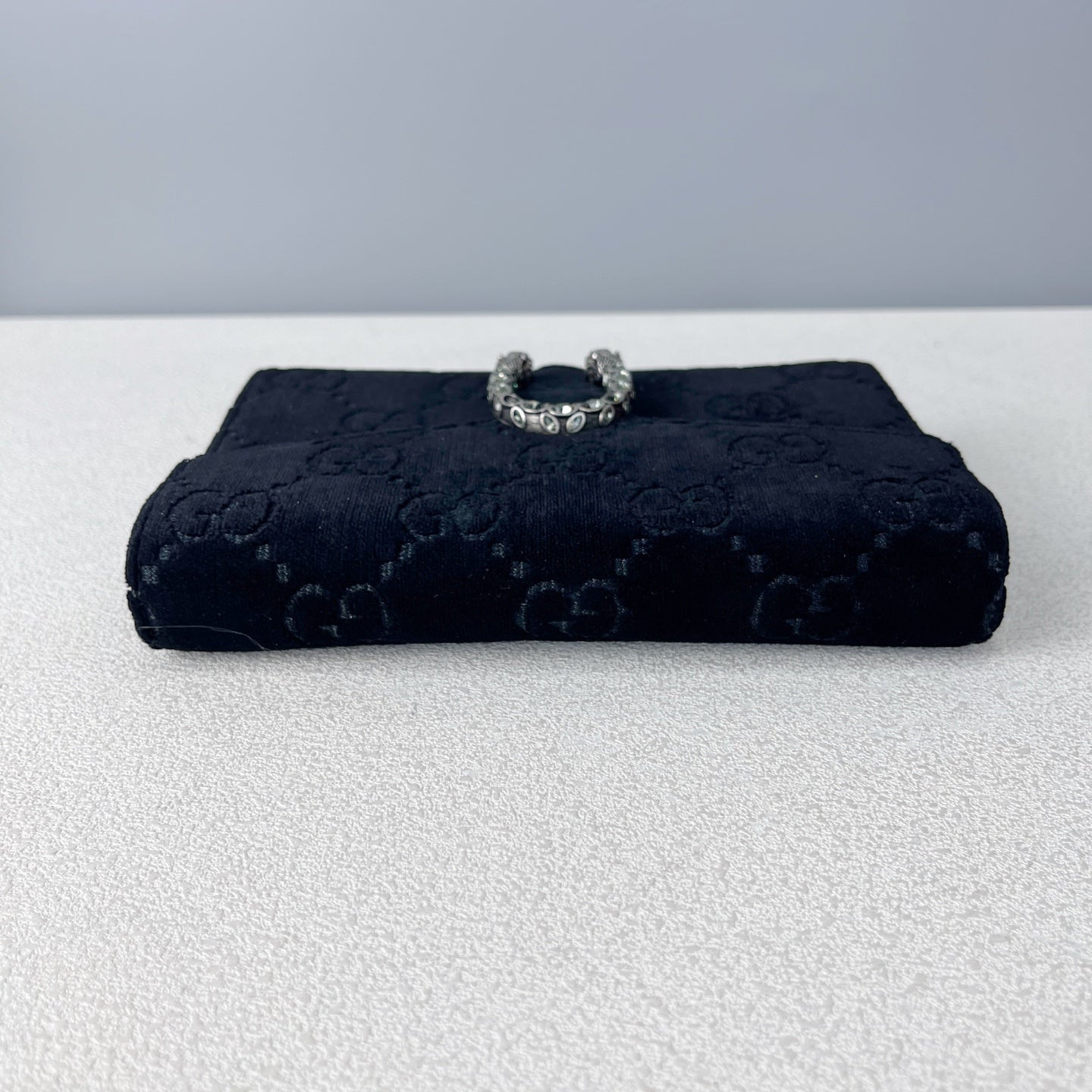 Gucci Velvet Black Length 20 x width 3.5 x height 13 cm 401231-9JTPN-8176