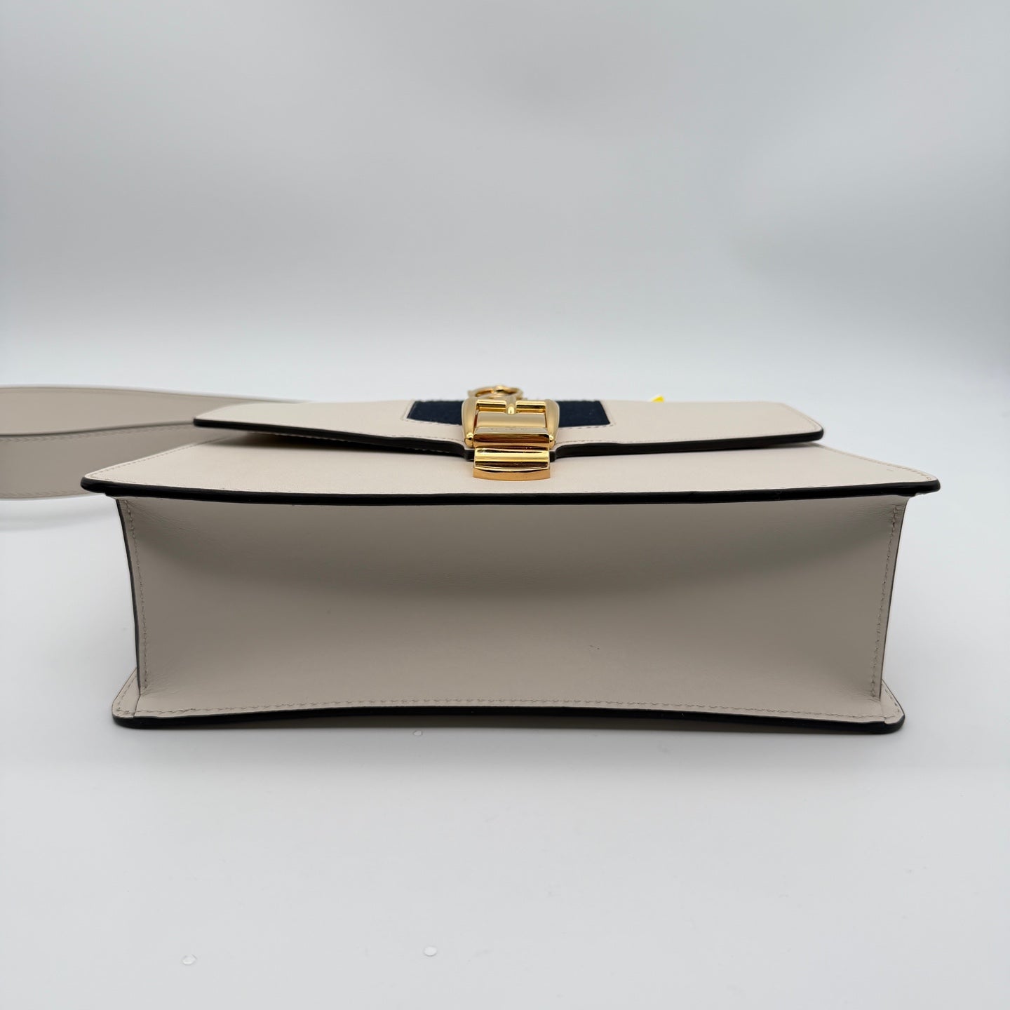Gucci White Shoulder Bag
