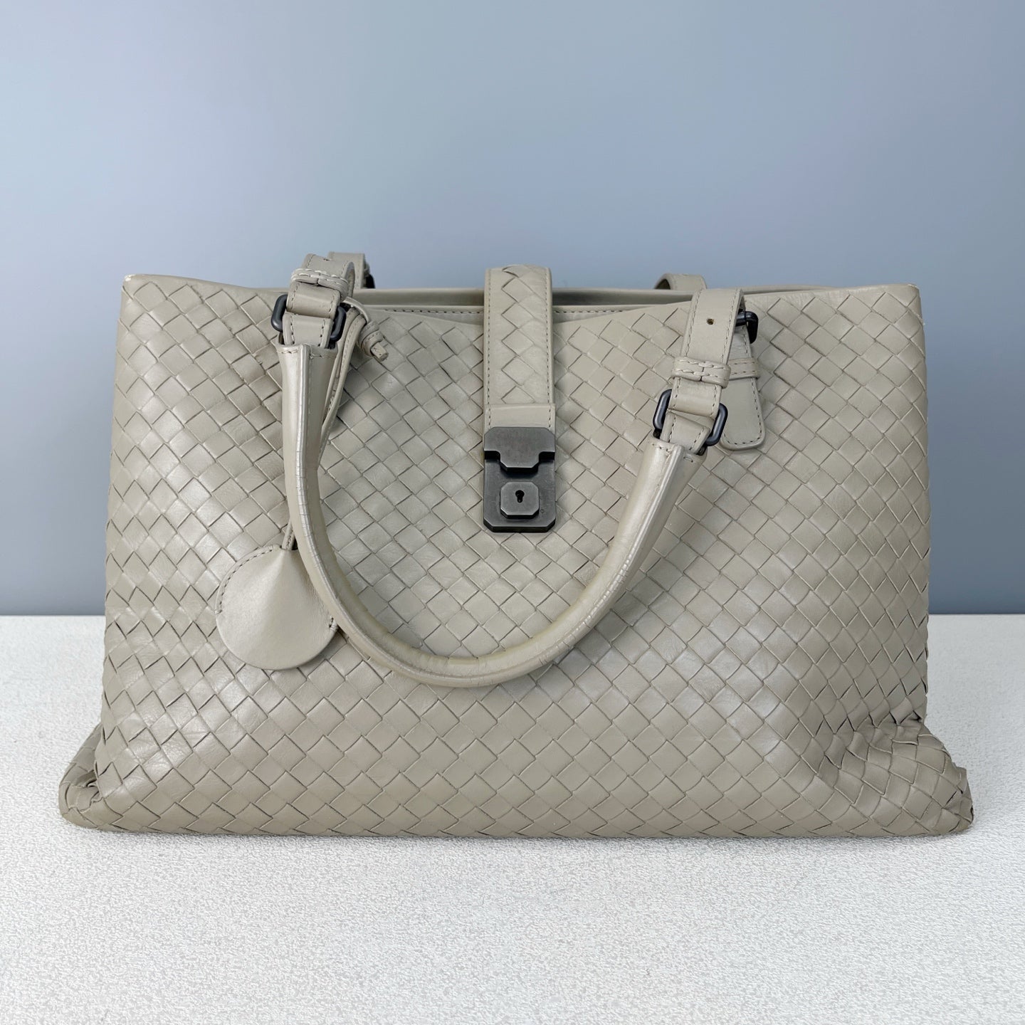 Bottega Veneta Gray Satchel 171265VQ1302905